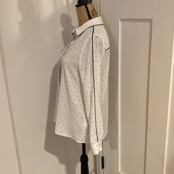 Vince Camuto Button Down Top Size Small - Picture 3 of 6